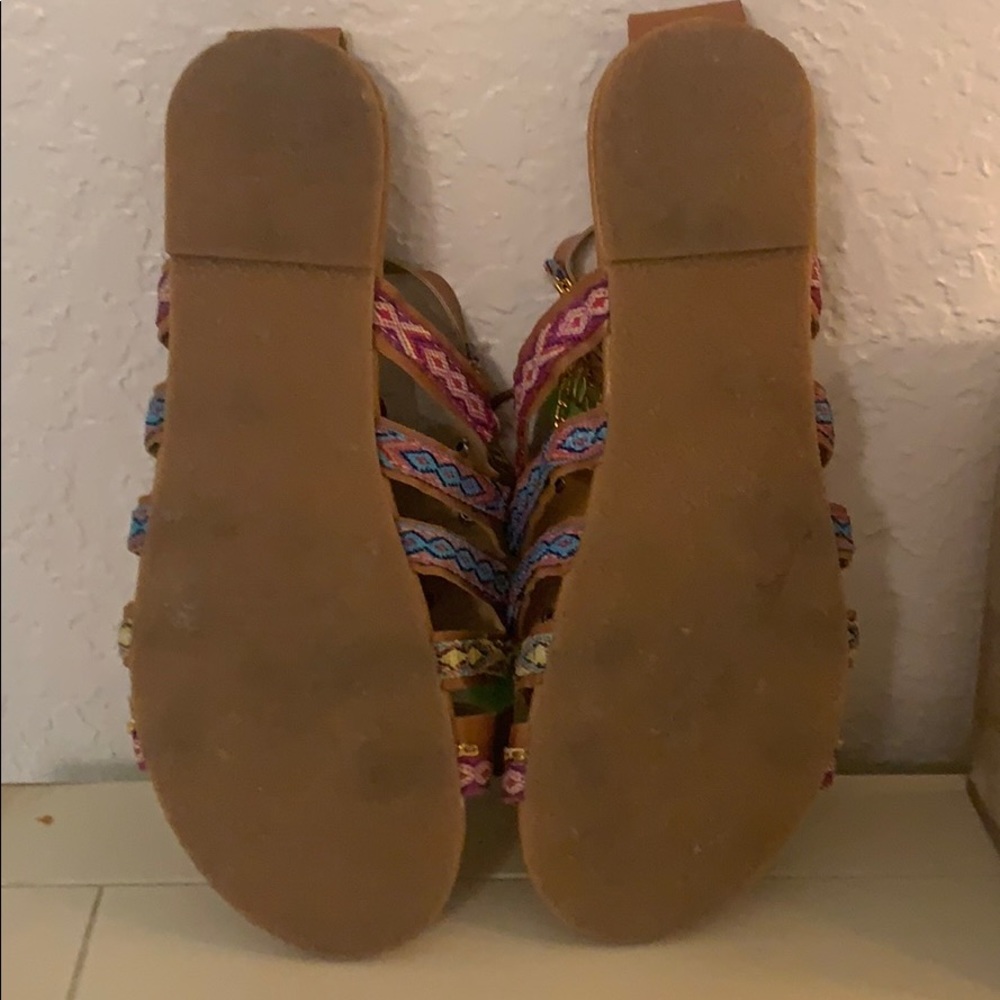 Fun Color Pom Sandals - Picture 3 of 3